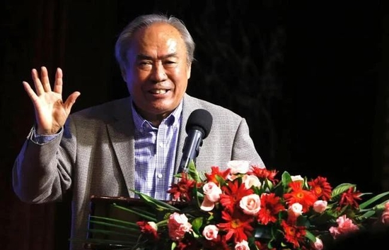 詹俊悼念严俊君:《足球》报伴随着我成长,是我和父亲共鸣的桥梁