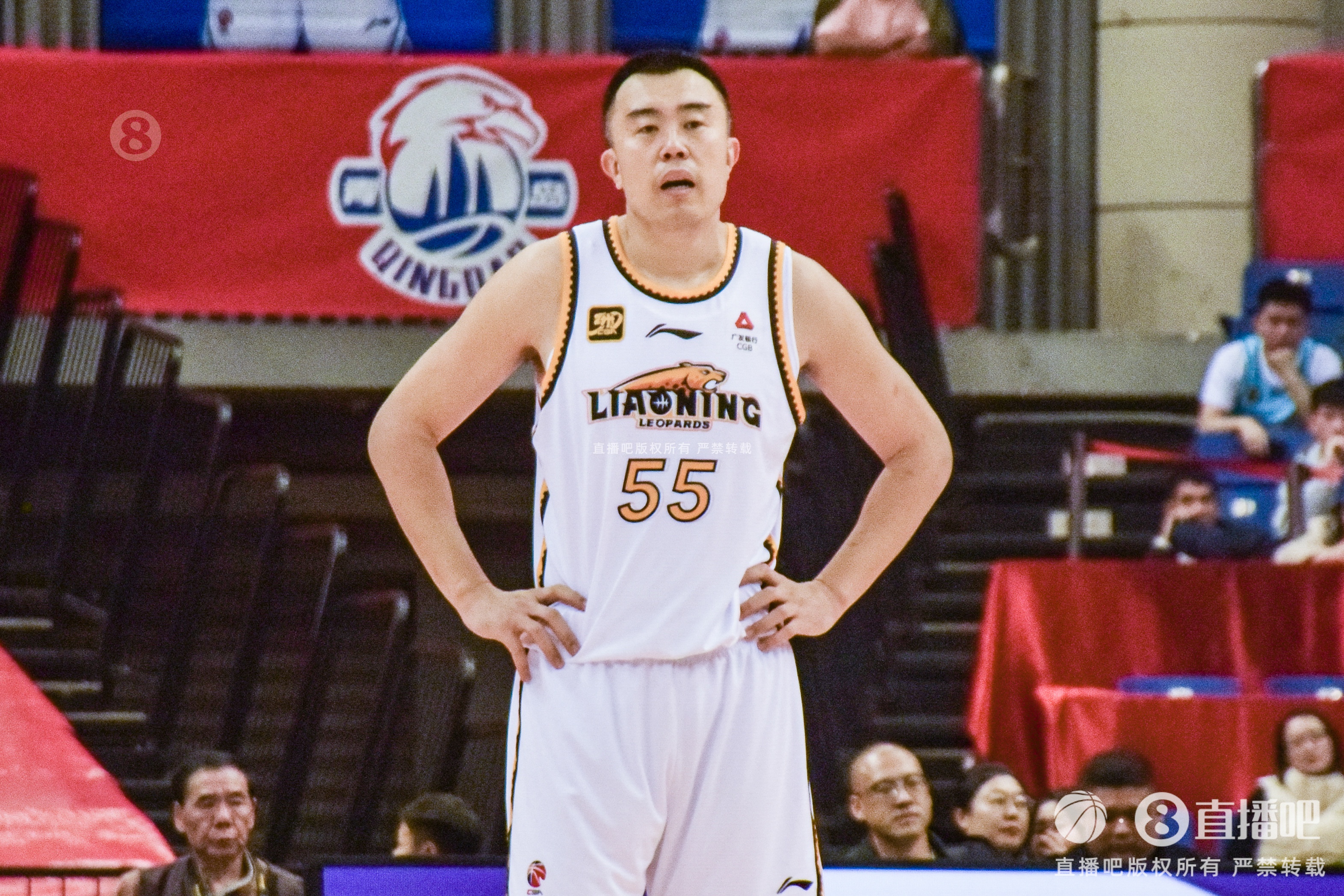 老将尽力了!韩德君5中4高效拿下14分6篮板